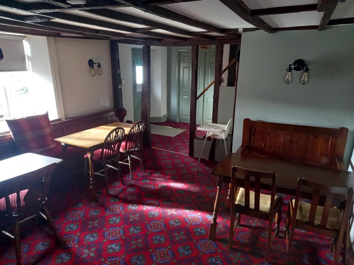 The Crown Inn Wentnor Екстер'єр фото