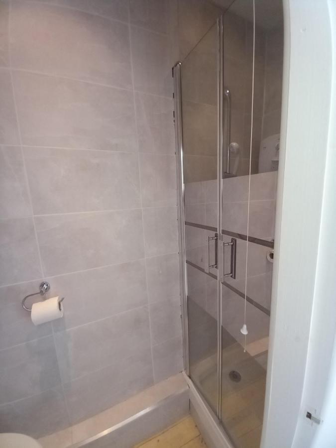 The Crown Inn Wentnor Екстер'єр фото