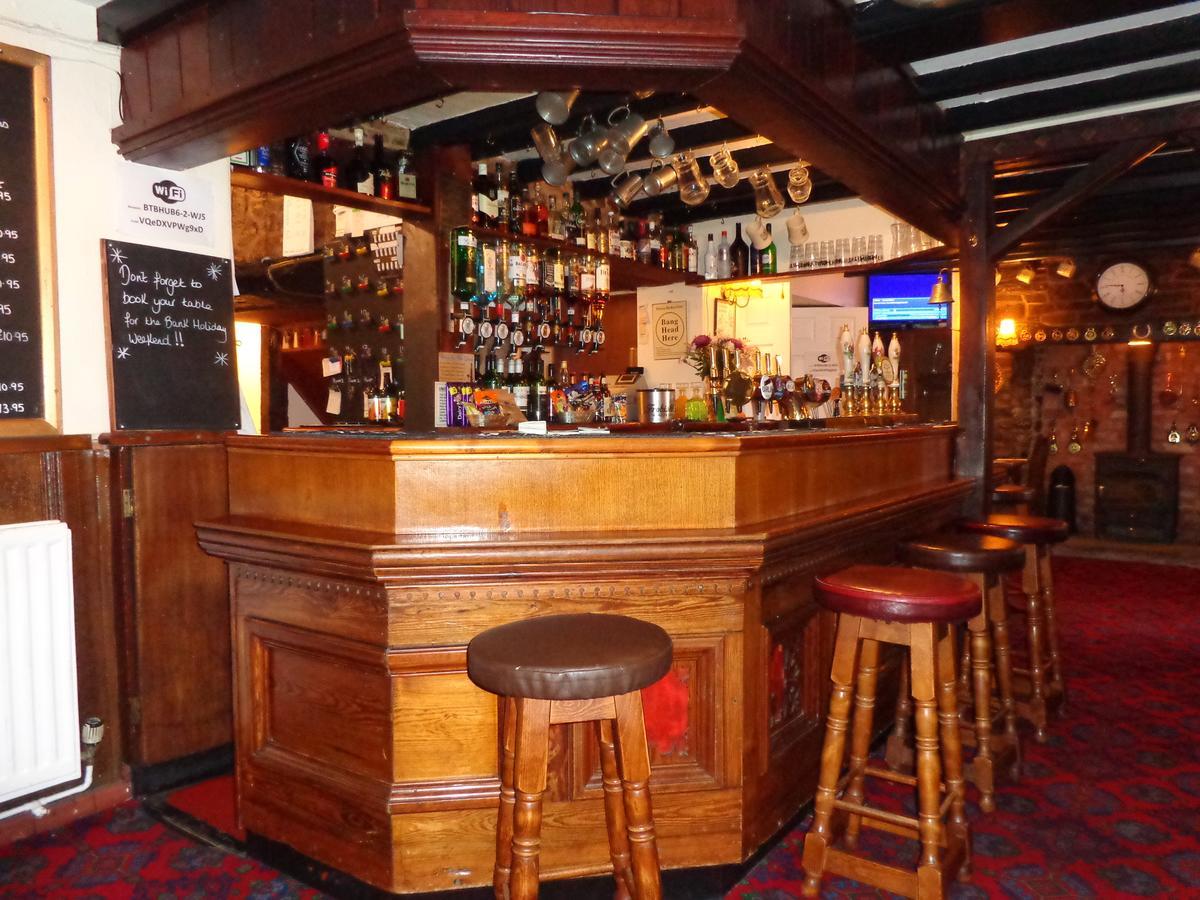 The Crown Inn Wentnor Екстер'єр фото