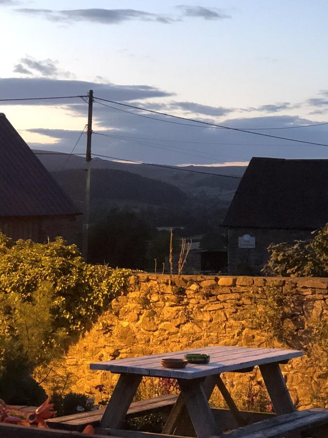 The Crown Inn Wentnor Екстер'єр фото